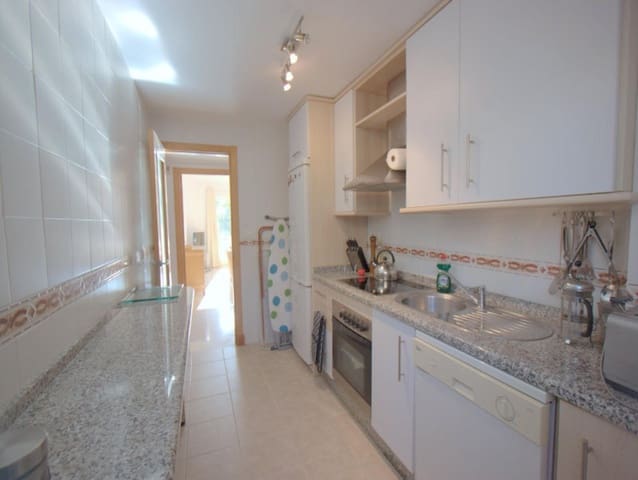 2 soverom Leilighet til salgs i Casares med svømmebasseng garasje - € 235 000 (Ref: 9023031)