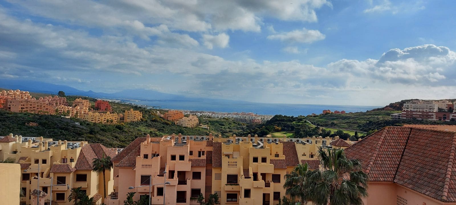 2 sypialnia Apartament na sprzedaż w Manilva z basenem garażem - 245 000 € (Ref: 9023033)