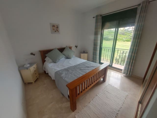 2 quarto Penthouse para venda em Manilva com piscina garagem - 299 000 € (Ref: 9023046)