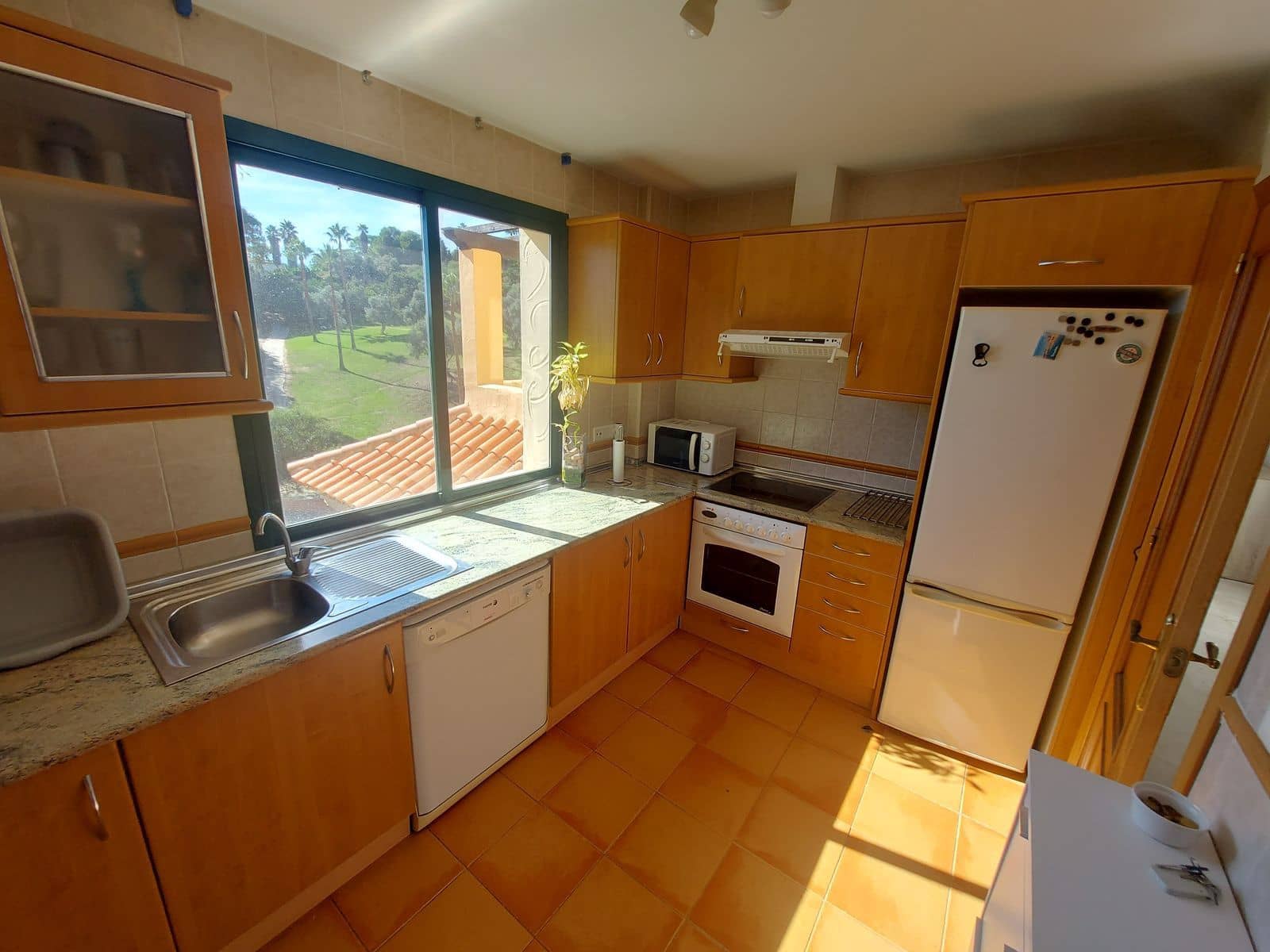 2 quarto Penthouse para venda em Manilva com piscina garagem - 299 000 € (Ref: 9023046)