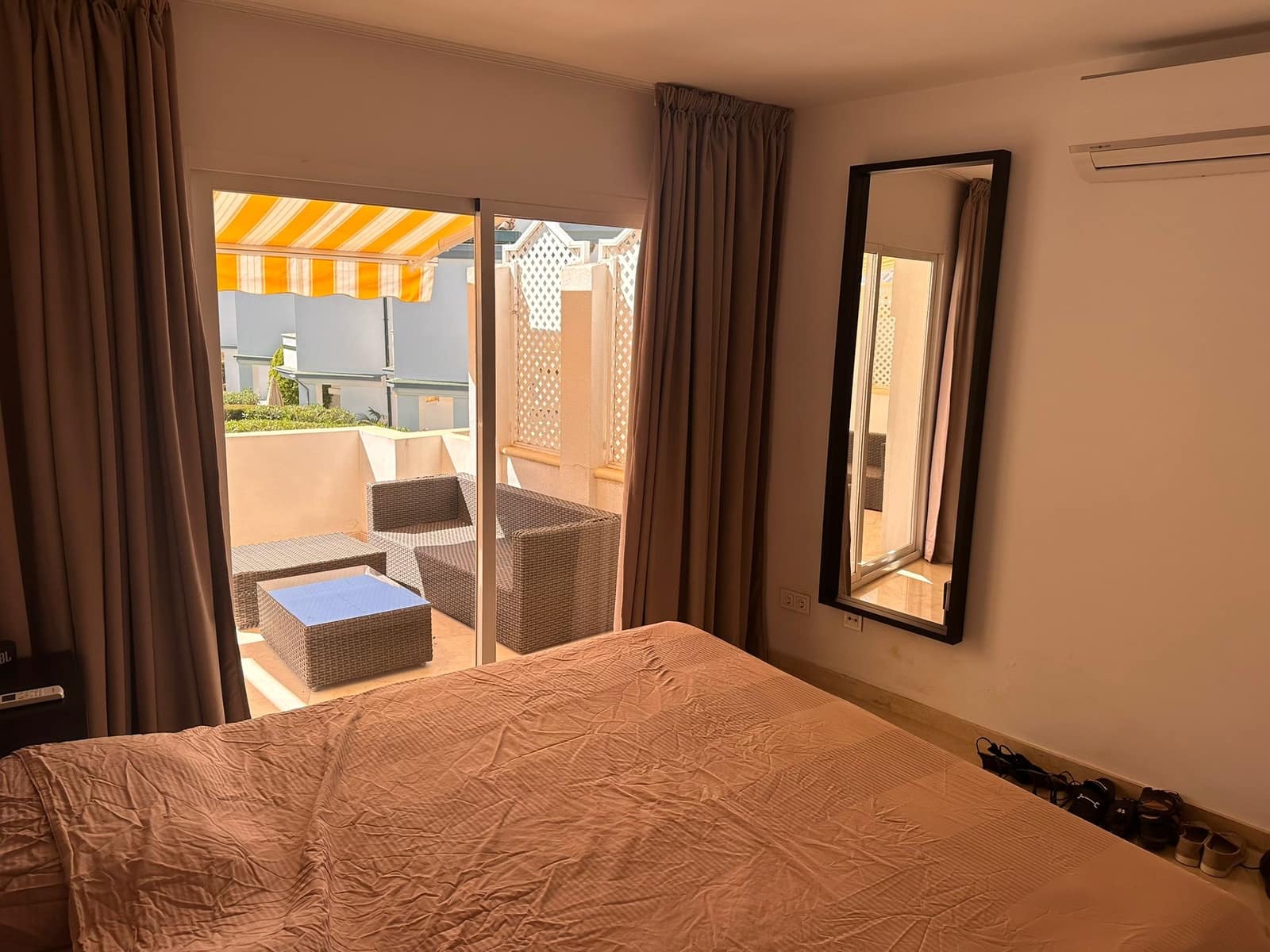 2 bedroom Beach Apartment for sale in New Golden Mile with pool - € 565,000 (Ref: 9095146)