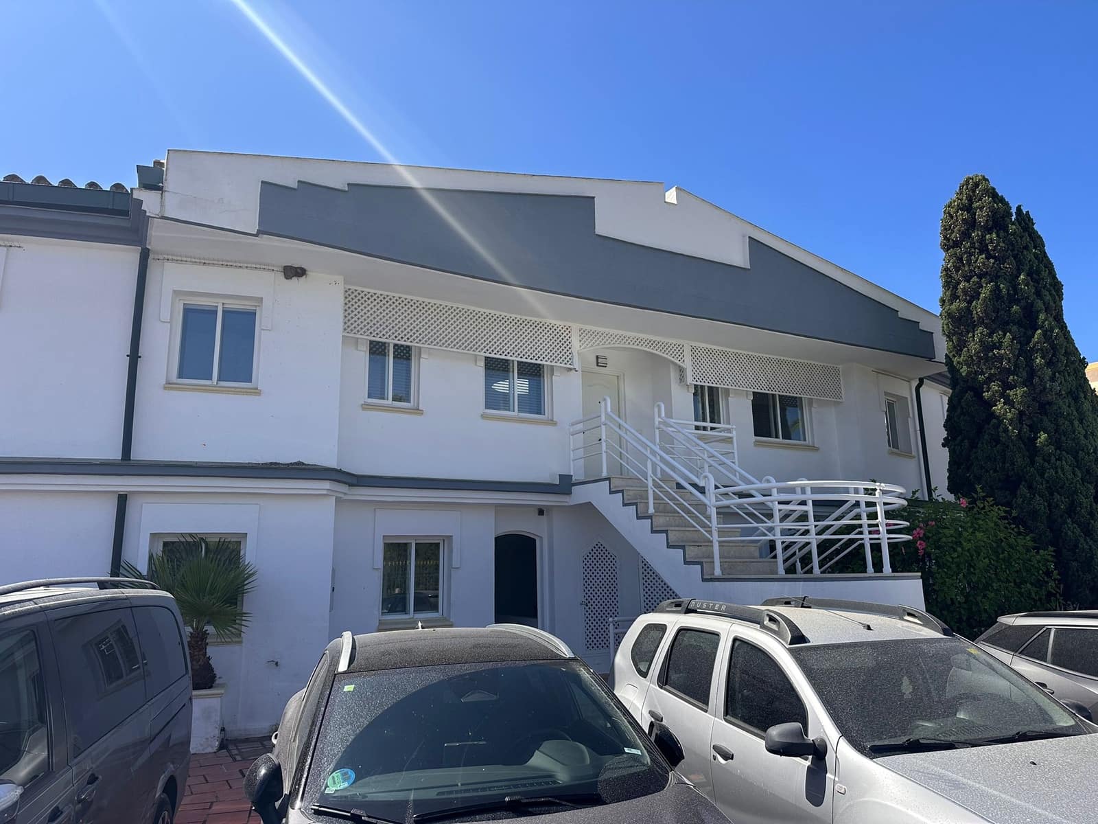 2 bedroom Beach Apartment for sale in New Golden Mile with pool - € 565,000 (Ref: 9095146)