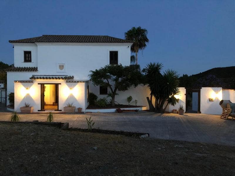 4 soverom Finca/Herregård til salgs i Estepona med svømmebasseng garasje - € 1 695 000 (Ref: 9146277)