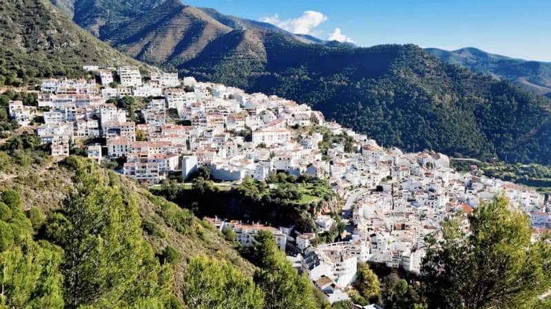 2 camera da letto Appartamento in vendita in Ojen con garage - 230.000 € (Rif: 9500307)