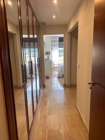 2 bedroom Apartment for sale in Estepona with pool garage - € 365,000 (Ref: 9500407)