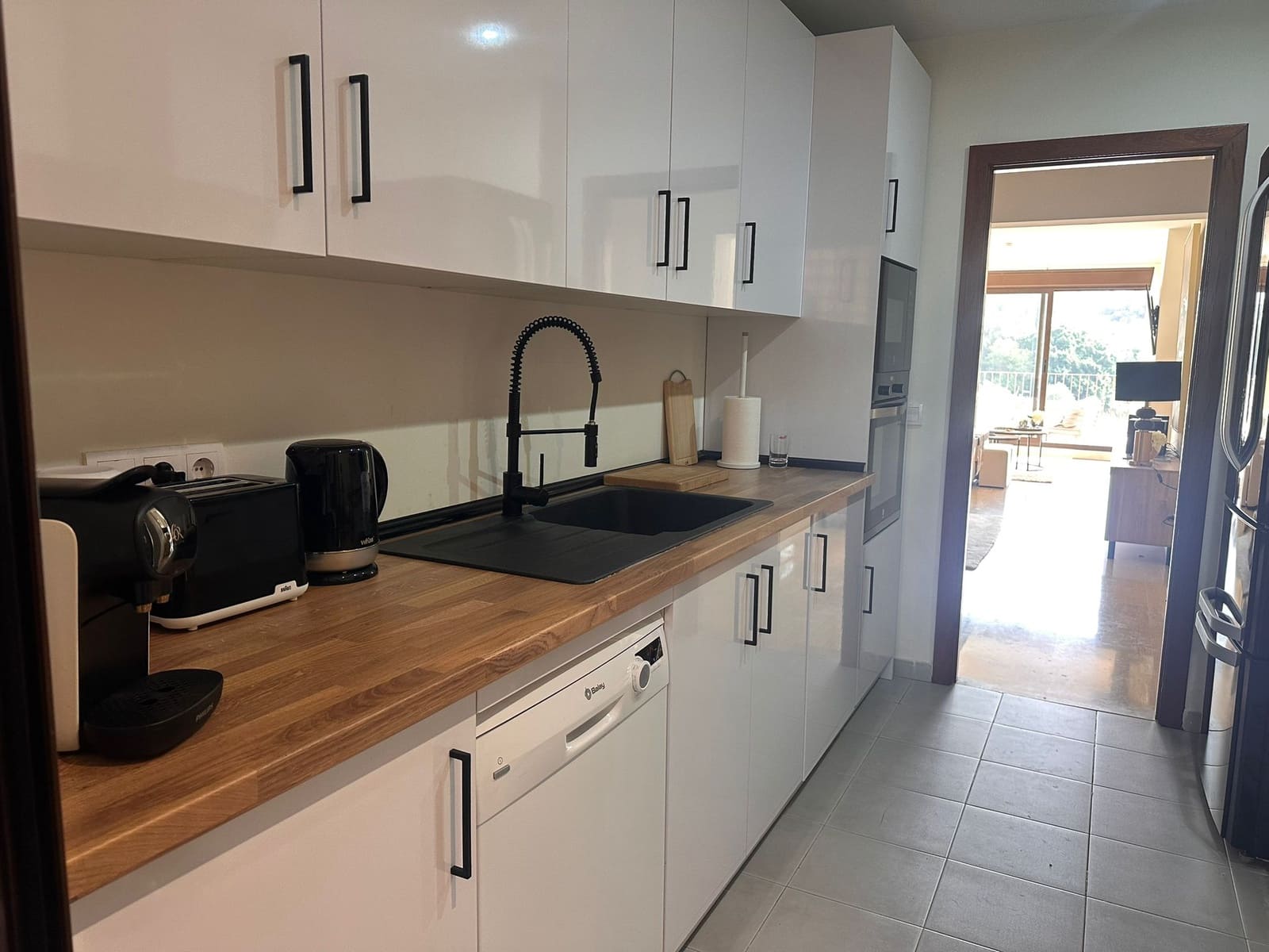 2 bedroom Apartment for sale in Estepona with pool garage - € 365,000 (Ref: 9500407)