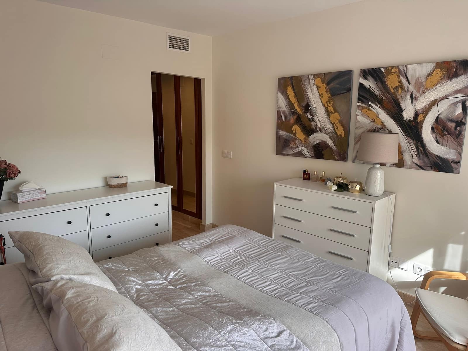 2 bedroom Apartment for sale in Estepona with pool garage - € 365,000 (Ref: 9500407)