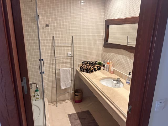 2 bedroom Apartment for sale in Estepona with pool garage - € 365,000 (Ref: 9500407)