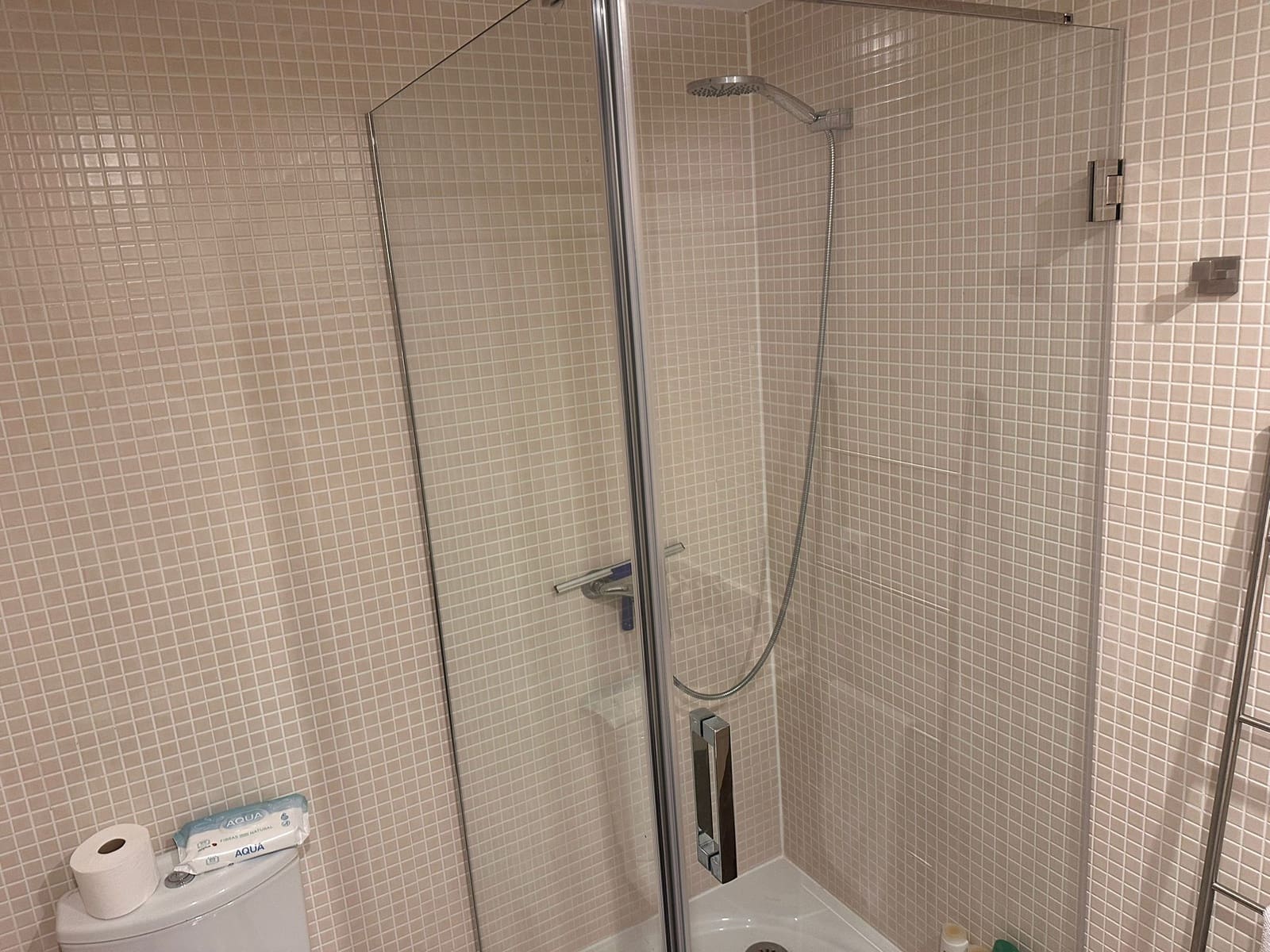 2 bedroom Apartment for sale in Estepona with pool garage - € 365,000 (Ref: 9500407)