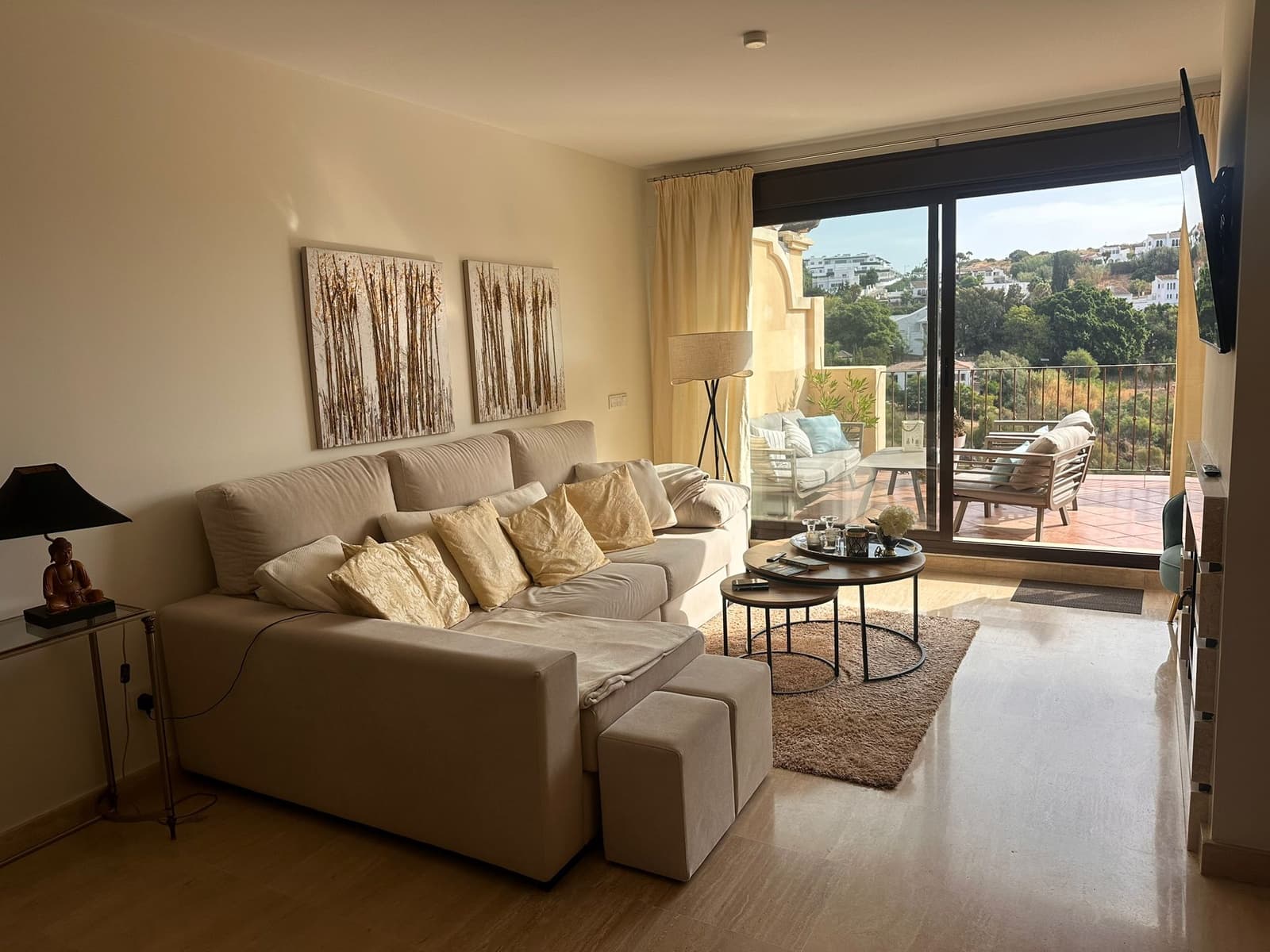 2 bedroom Apartment for sale in Estepona with pool garage - € 365,000 (Ref: 9500407)