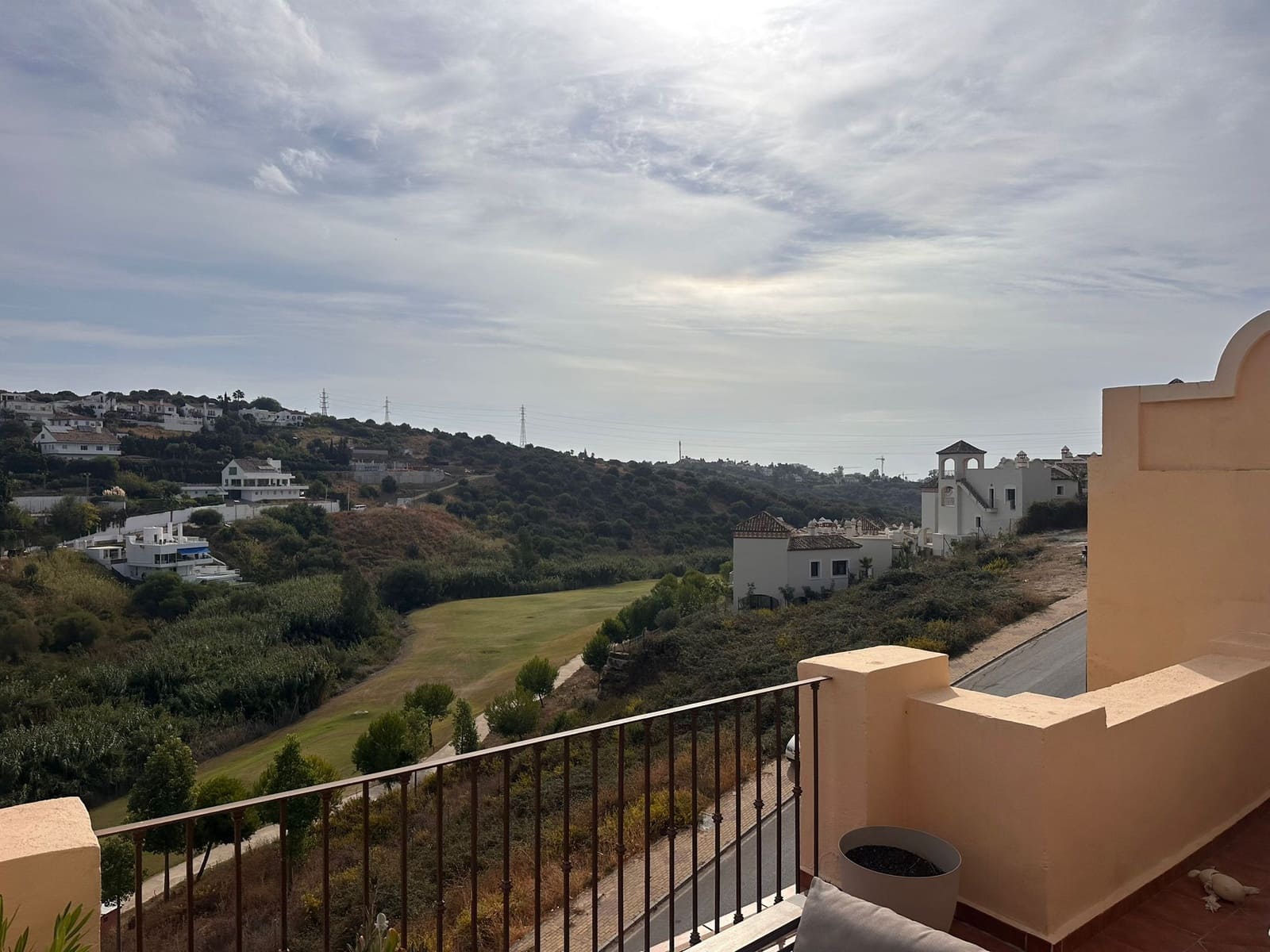 2 bedroom Apartment for sale in Estepona with pool garage - € 365,000 (Ref: 9500407)