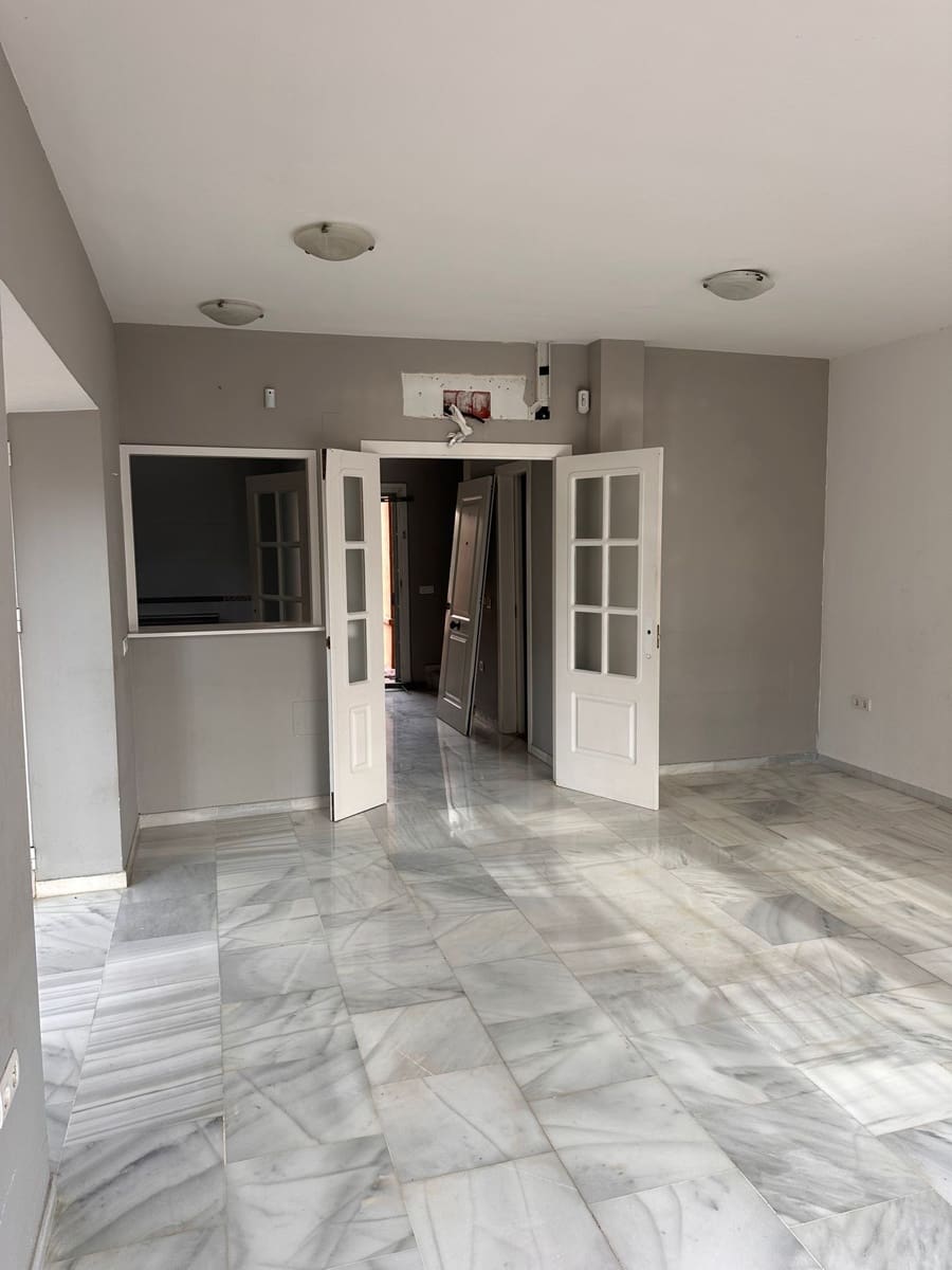 Adosado de 4 habitaciones en Riviera del Sol en venta con piscina garaje - 376.000 € (Ref: 9500591)