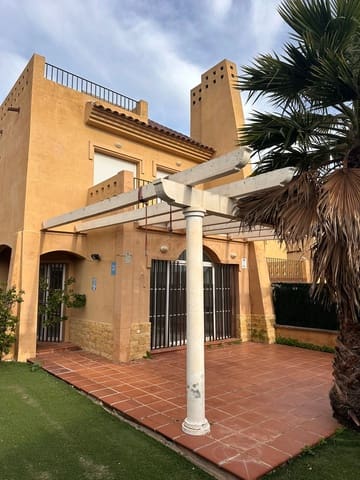 Adosado de 4 habitaciones en Riviera del Sol, Mijas en venta con piscina garaje - 376.000 € (Ref: 9500591)