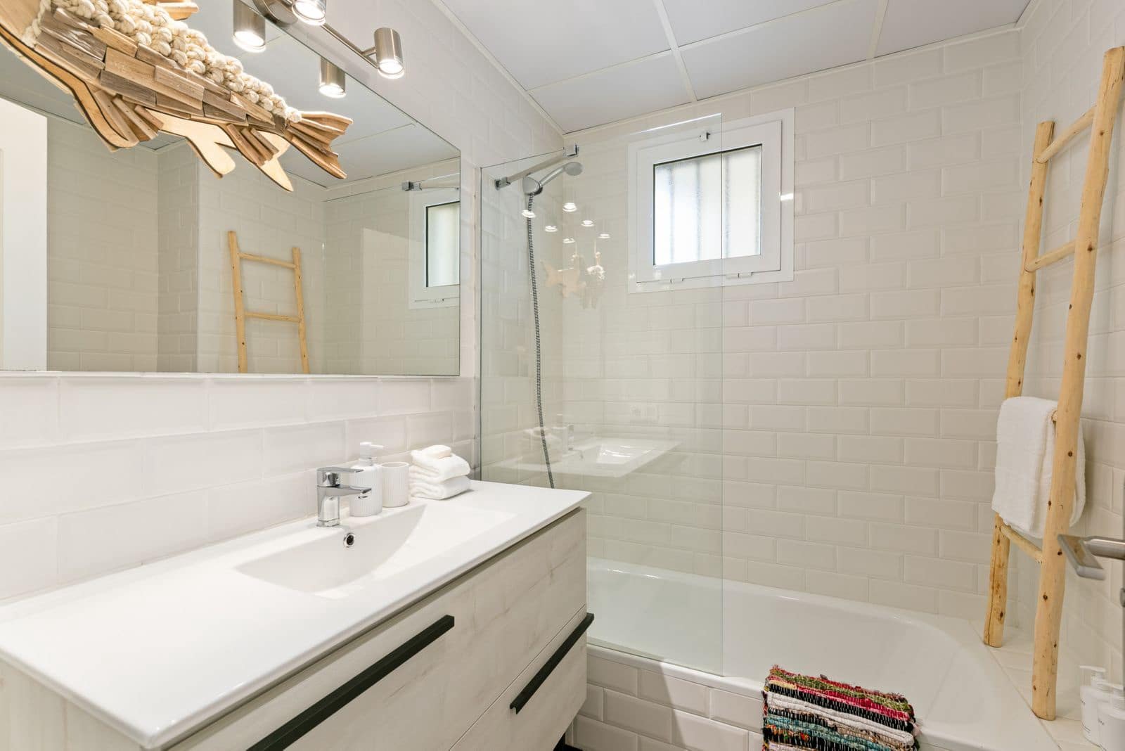 2 slaapkamer Appartement te koop in Manilva met zwembad garage - € 235.000 (Ref: 9532555)