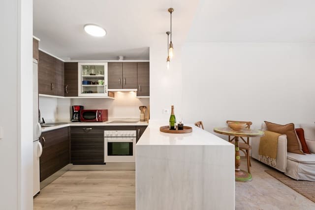 2 slaapkamer Appartement te koop in Manilva met zwembad garage - € 235.000 (Ref: 9532555)