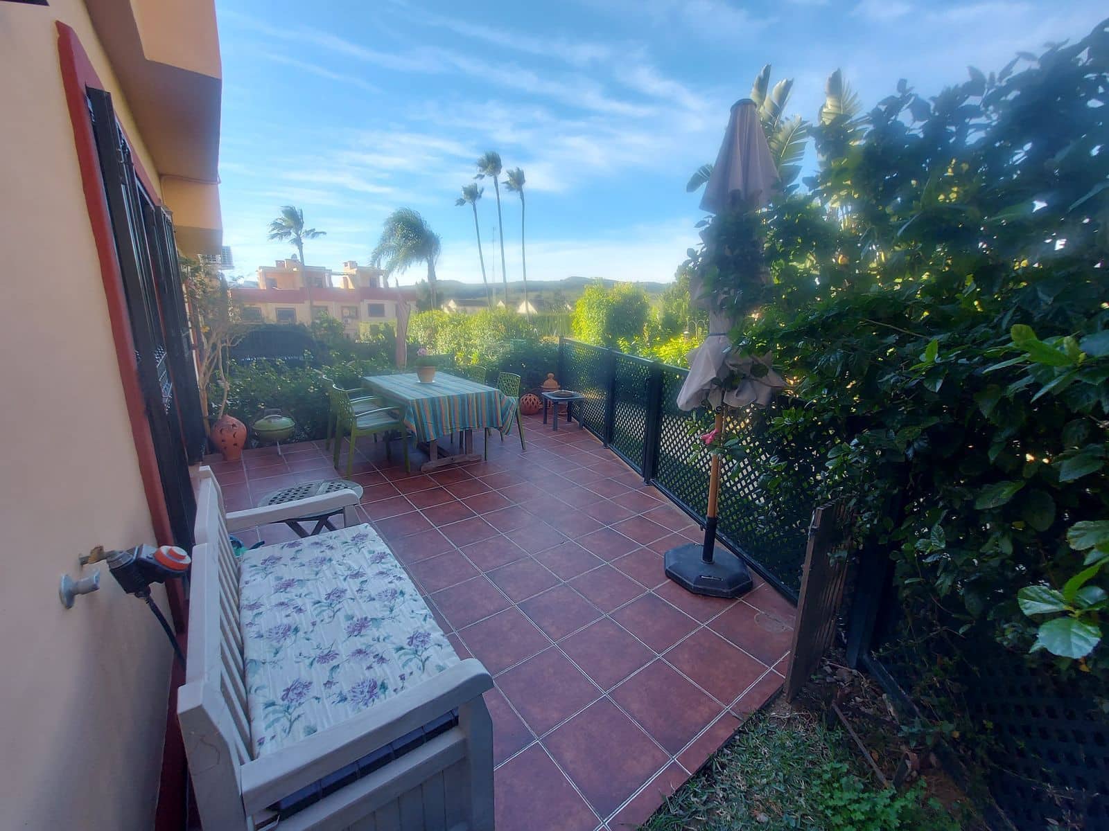 3 Zimmer Reihenhaus zu verkaufen in La Duquesa / Puerto de la Duquesa mit Pool Garage - 315.000 € (Ref: 9532606)