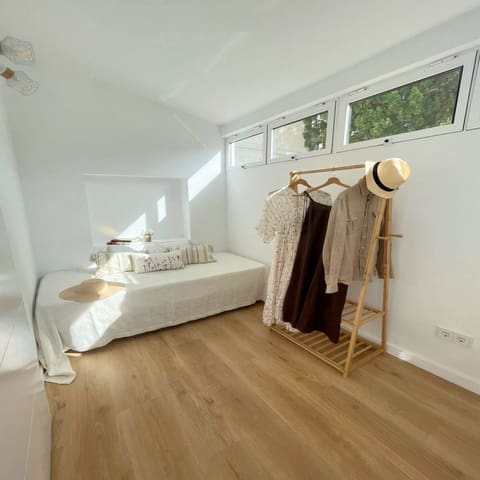 2 Zimmer Apartment zu verkaufen in Playa Bahía Dorada, Estepona mit Pool - 265.125 € (Ref: 9563690)