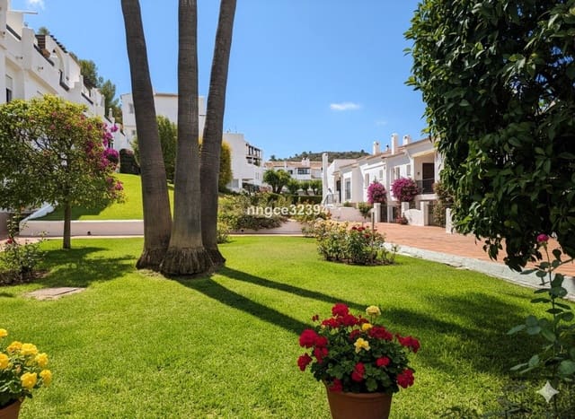 3 sovrum Takvåning till salu i Benahavís med pool - 349 900 € (Ref: 9588218)