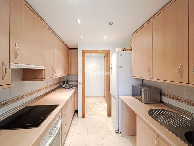 Apartamento de 2 habitaciones en Benahavís en venta con piscina garaje - 325.000 € (Ref: 9605305)