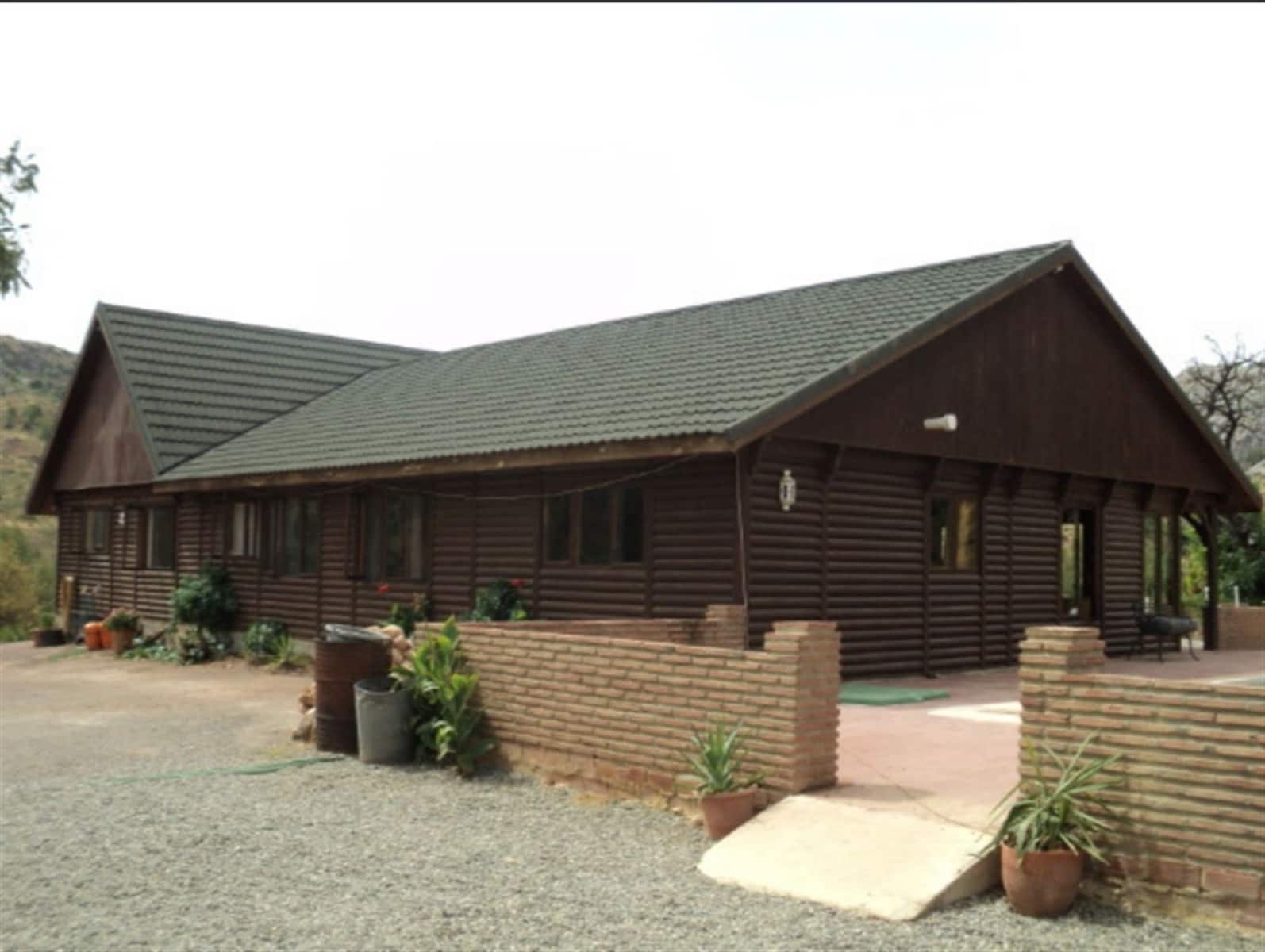 3 bedroom Wooden Home for sale in Ardales with pool garage - € 425,000 (Ref: 9631859)