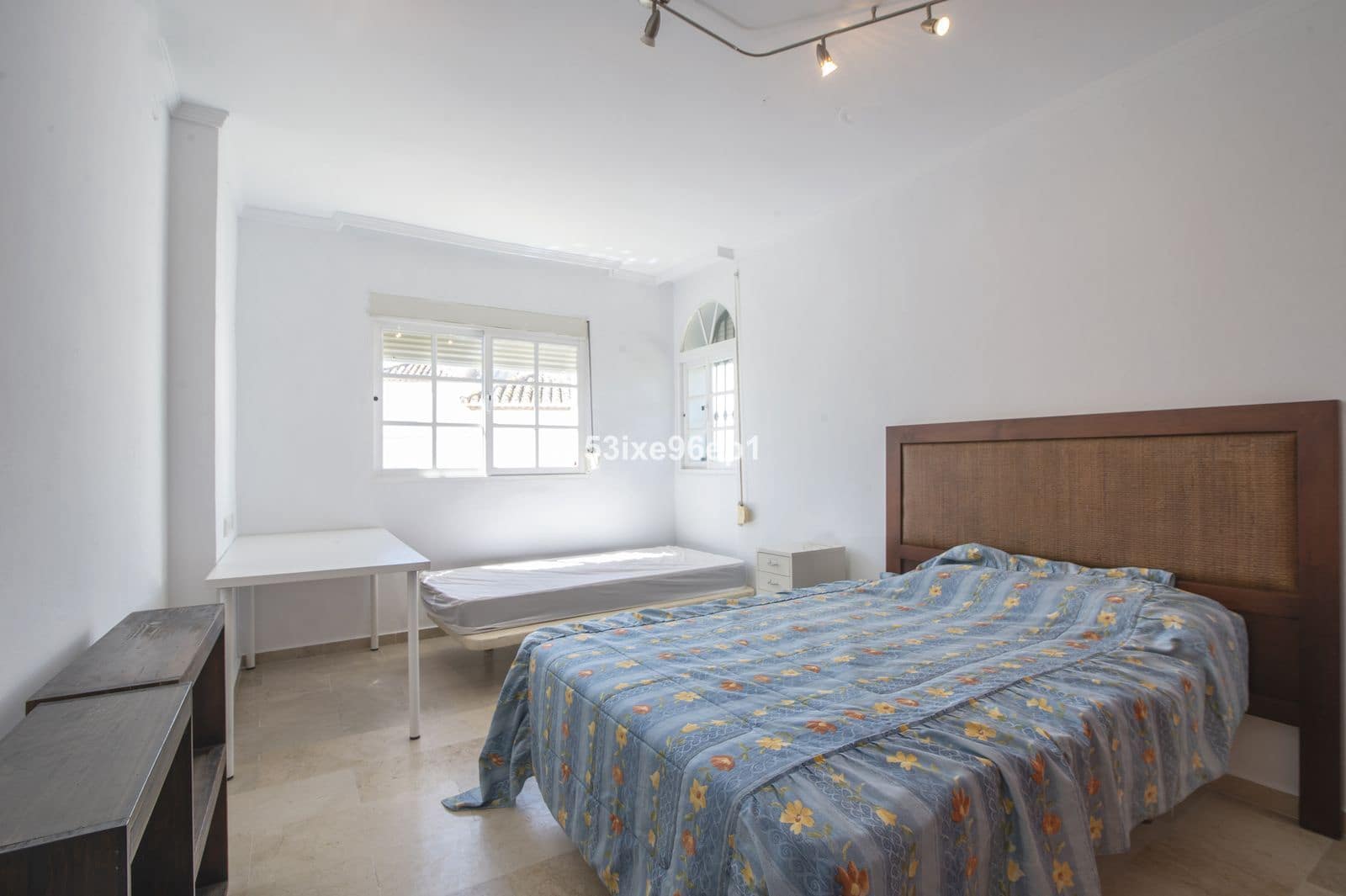 Casa de 5 habitaciones en New Golden Mile en venta con piscina - 475.000 € (Ref: 9635005)