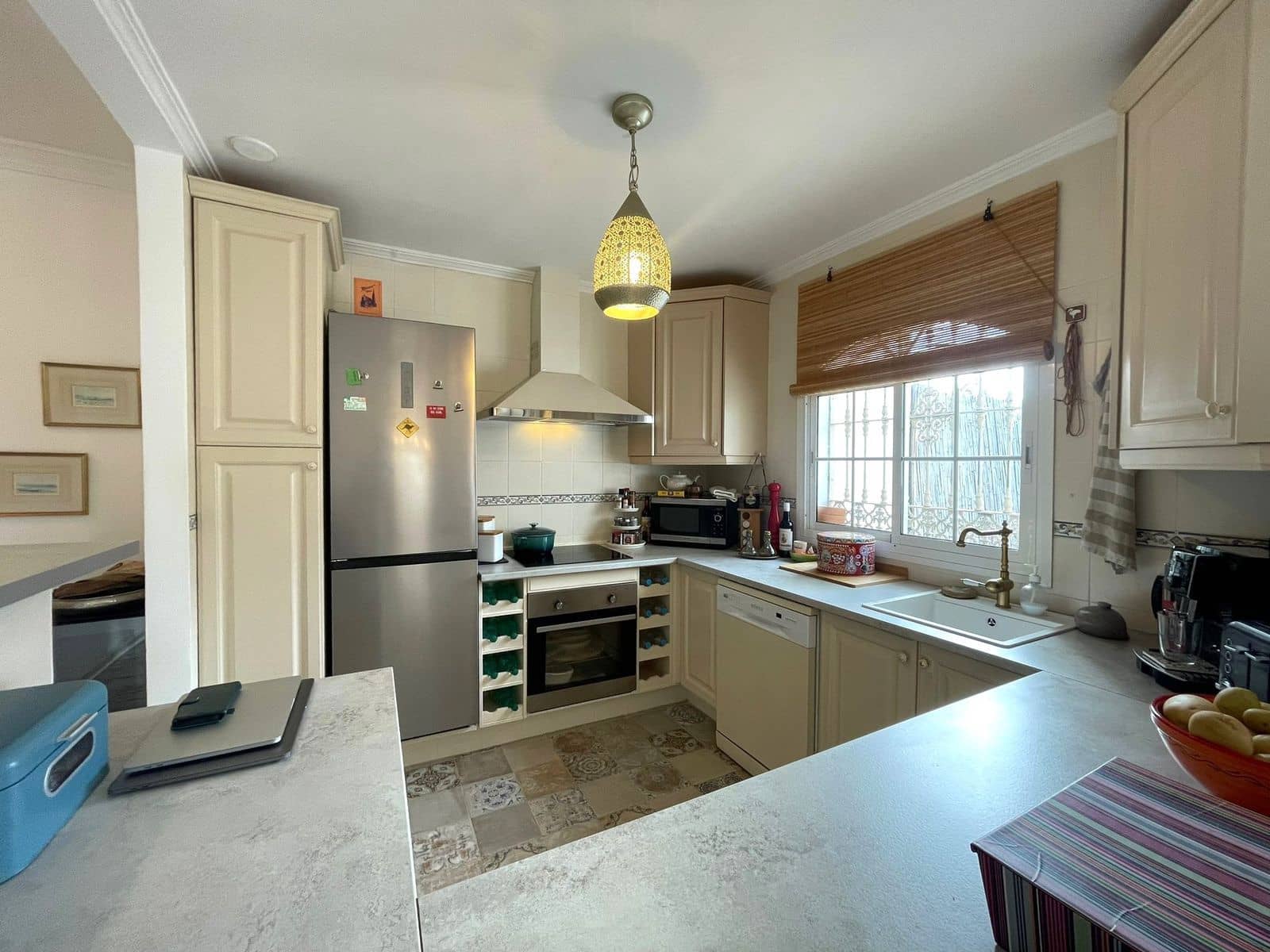 2 Zimmer Apartment zu verkaufen in Estepona mit Pool Garage - 324.000 € (Ref: 9650399)