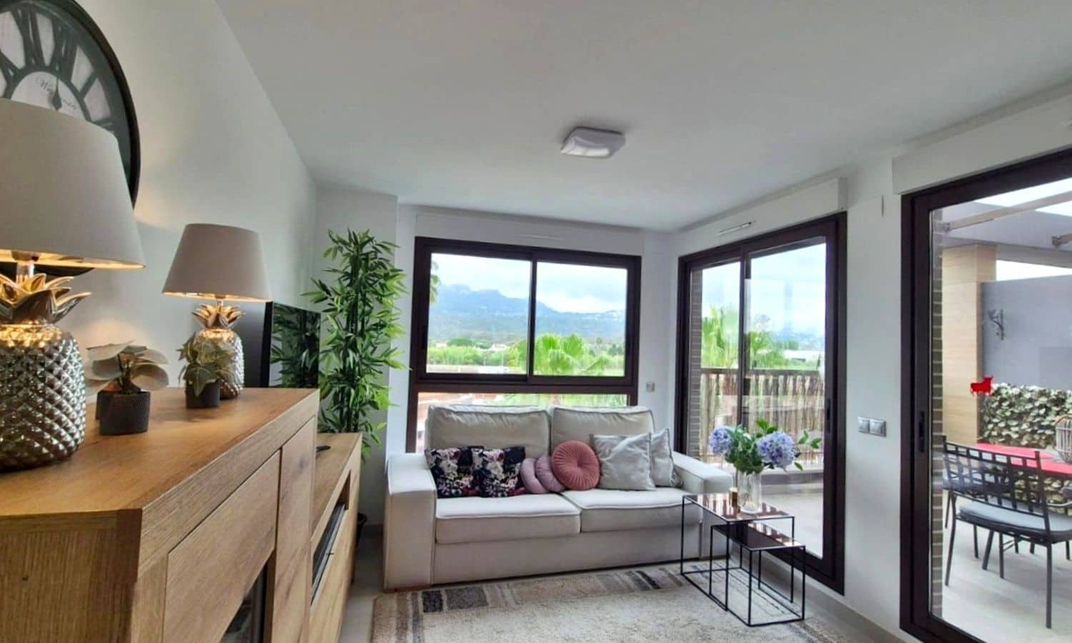 2 bedroom Apartment for sale in Denia with pool garage - € 349,000 (Ref: 10031437)