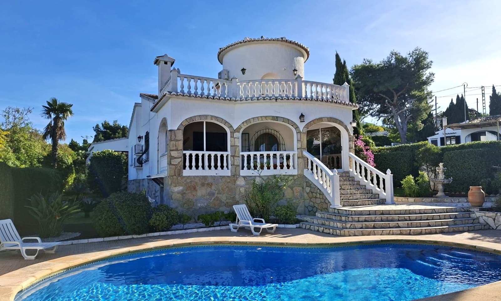 3 soveværelse Villa til salg i Denia med swimmingpool garage - € 635.000 (Ref: 10036331)