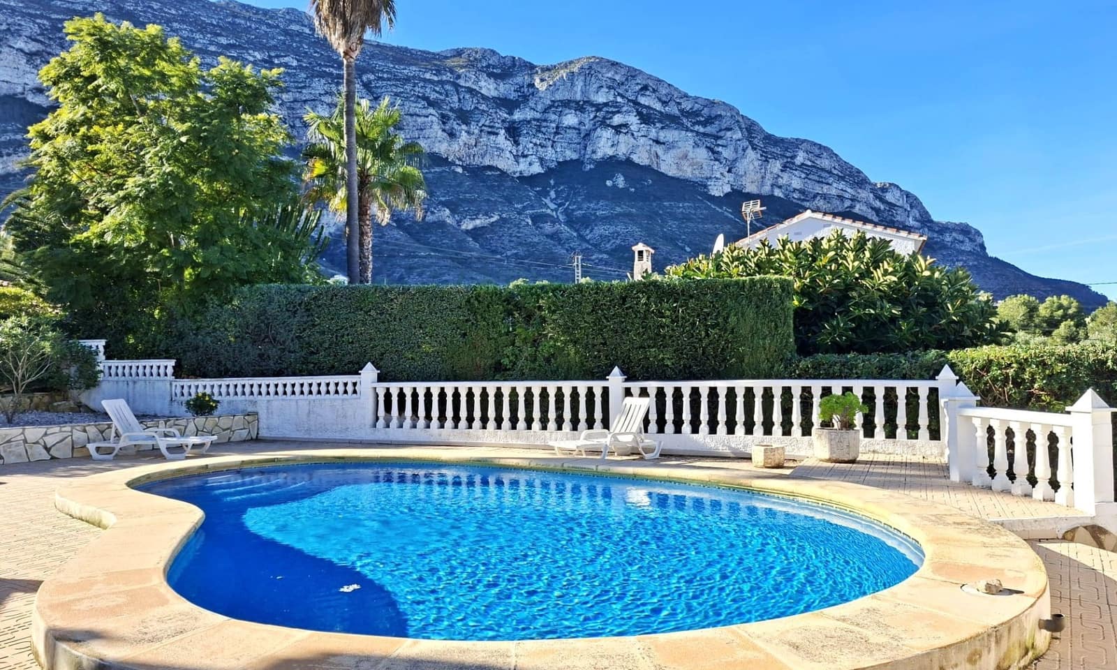 3 soveværelse Villa til salg i Denia med swimmingpool garage - € 635.000 (Ref: 10036331)