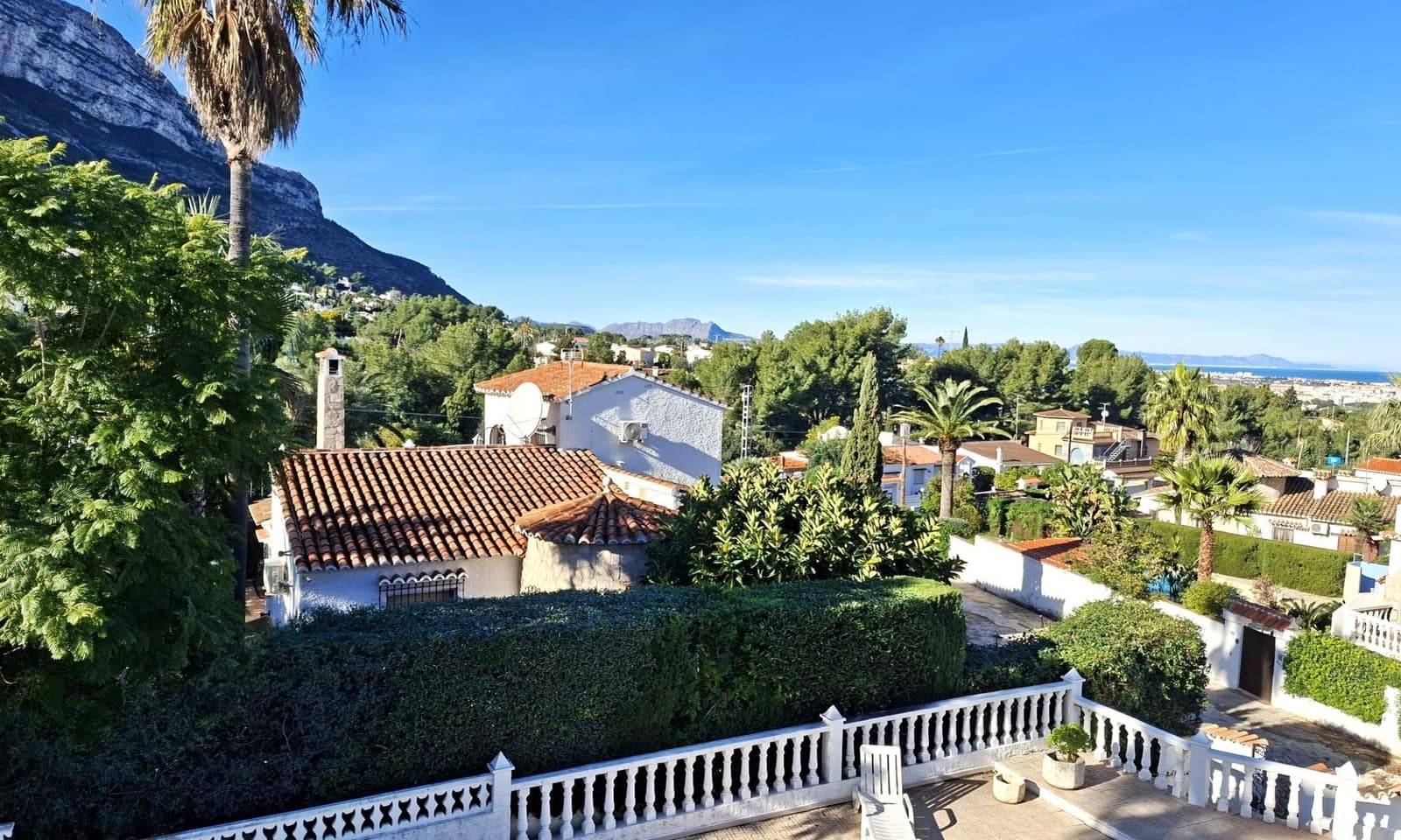 3 soveværelse Villa til salg i Denia med swimmingpool garage - € 635.000 (Ref: 10036331)