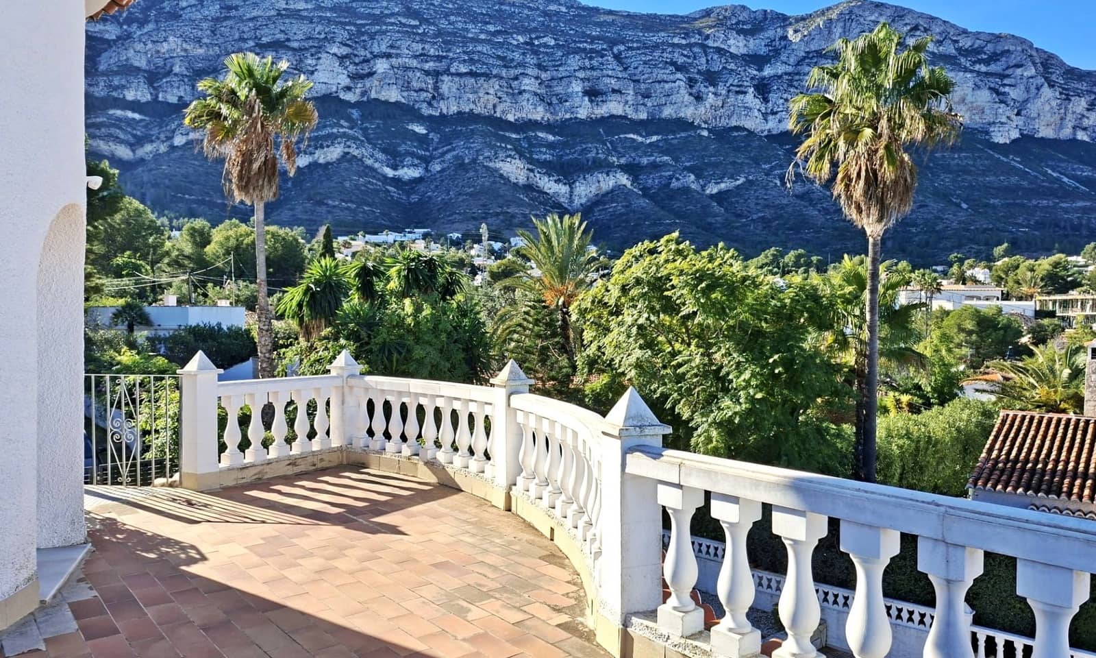3 soveværelse Villa til salg i Denia med swimmingpool garage - € 635.000 (Ref: 10036331)