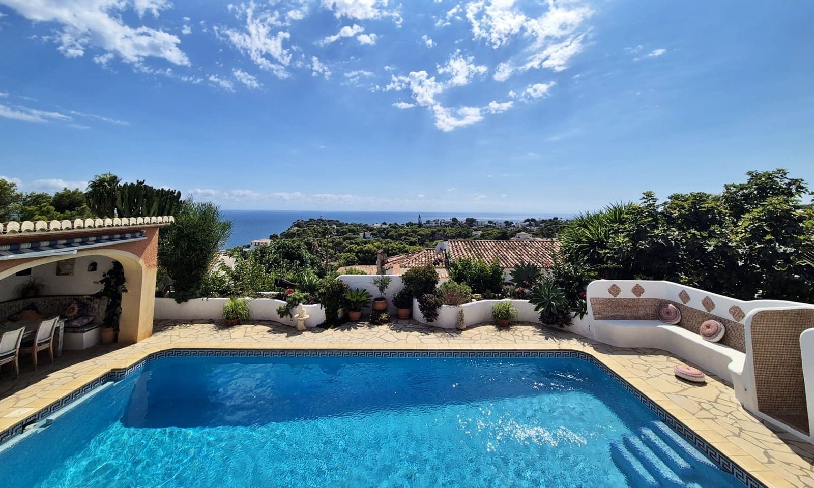 5 Zimmer Villa zu verkaufen in Javea / Xabia mit Pool Garage - 1.425.000 € (Ref: 10090086)