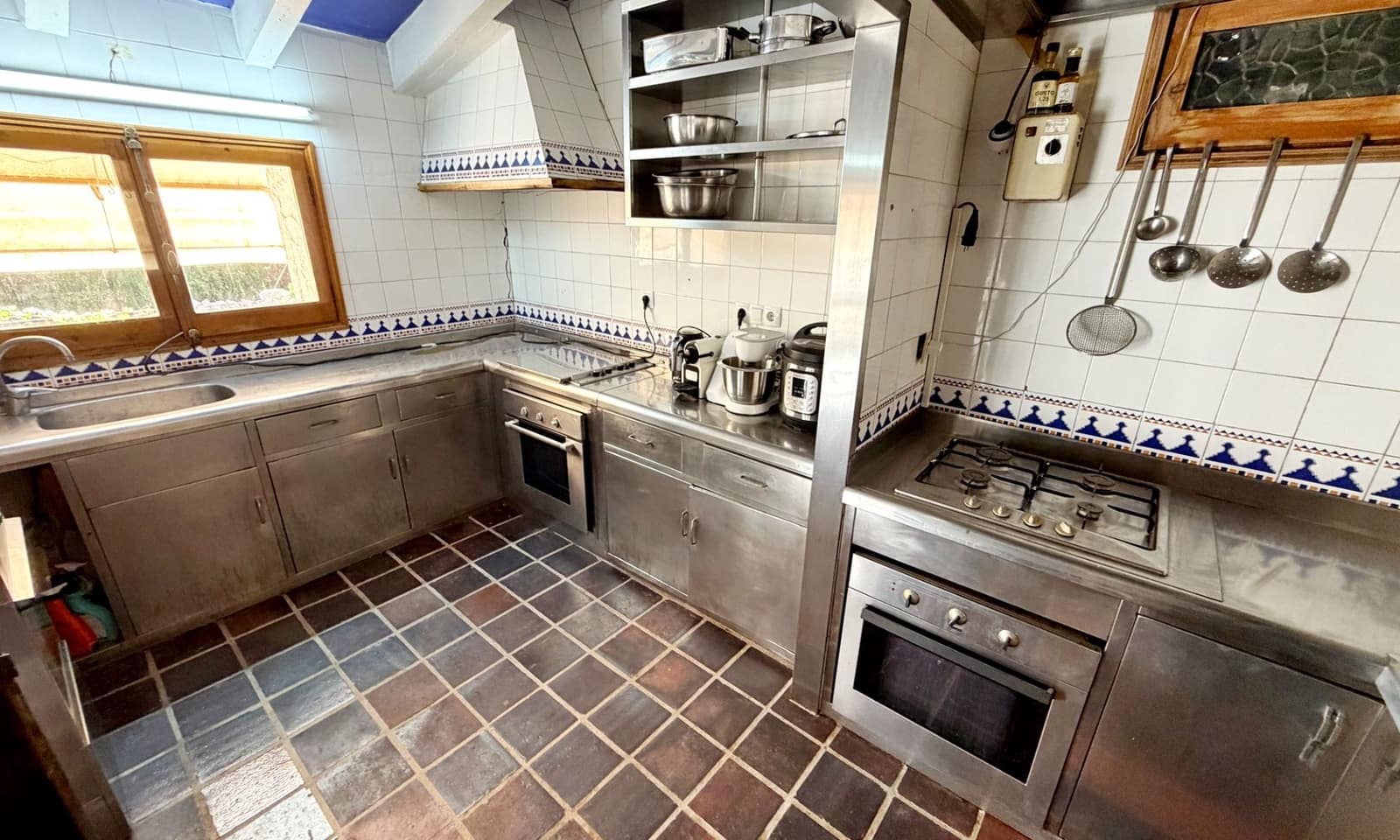 10 camera da letto Finca/Casa di Campagna in vendita in Teulada con piscina garage - 799.000 € (Rif: 10110478)