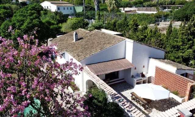 10 slaapkamer Finca/Landhuis te koop in Teulada Pueblo, Teulada-Moraira met zwembad garage - € 799.000 (Ref: 10110478)