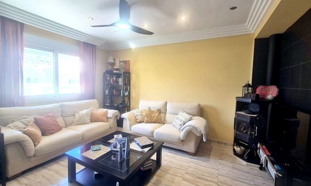 4 sovrum Semi-fristående Villa till salu i Pego med garage - 349 000 € (Ref: 10123393)