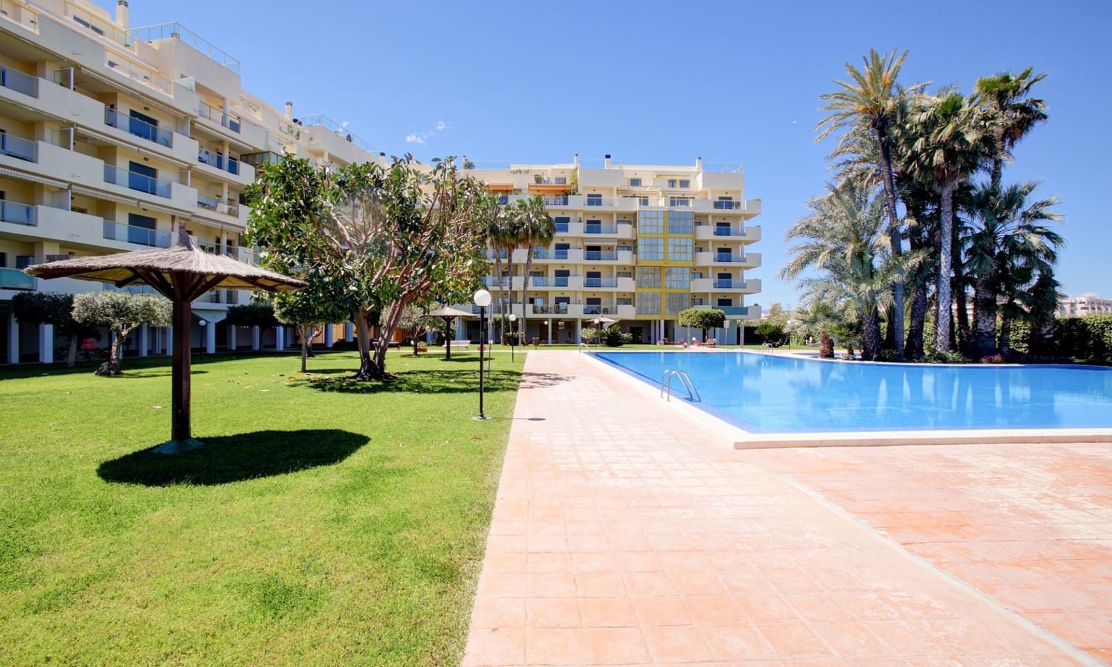 4 soverom Penthouse til salgs i Denia med svømmebasseng garasje - € 850 000 (Ref: 10135594)
