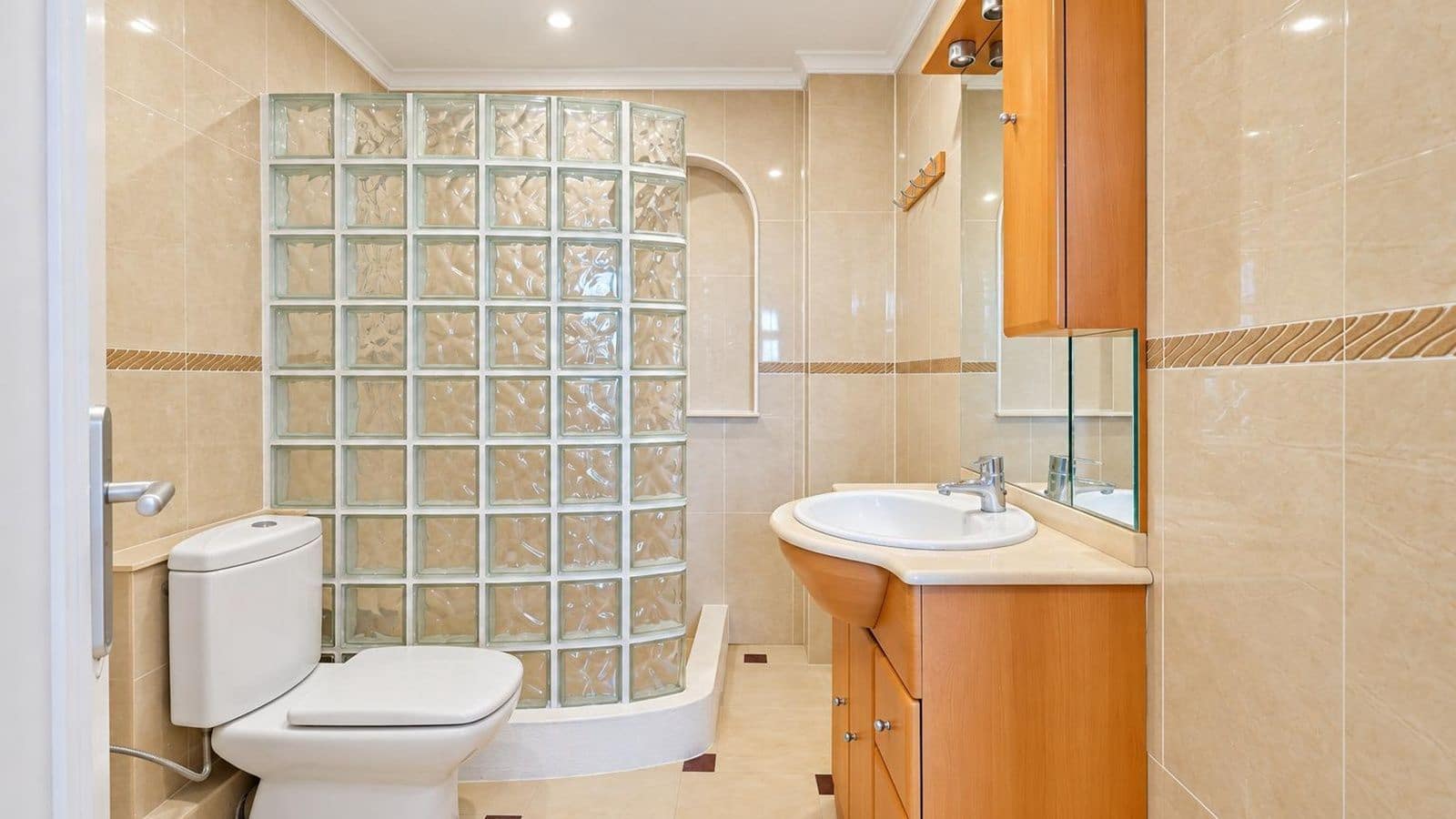 8 chambre Villa/Maison à vendre à Pedreguer avec piscine garage - 690 000 € (Ref: 10160914)