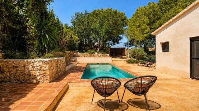 Chalet de 3 habitaciones en El Montgó, Dénia en venta con piscina - 880.000 € (Ref: 10164132)