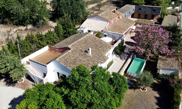 10 soverom Hotell til salgs i Teulada Pueblo, Teulada-Moraira med svømmebasseng garasje - € 799 000 (Ref: 10168143)