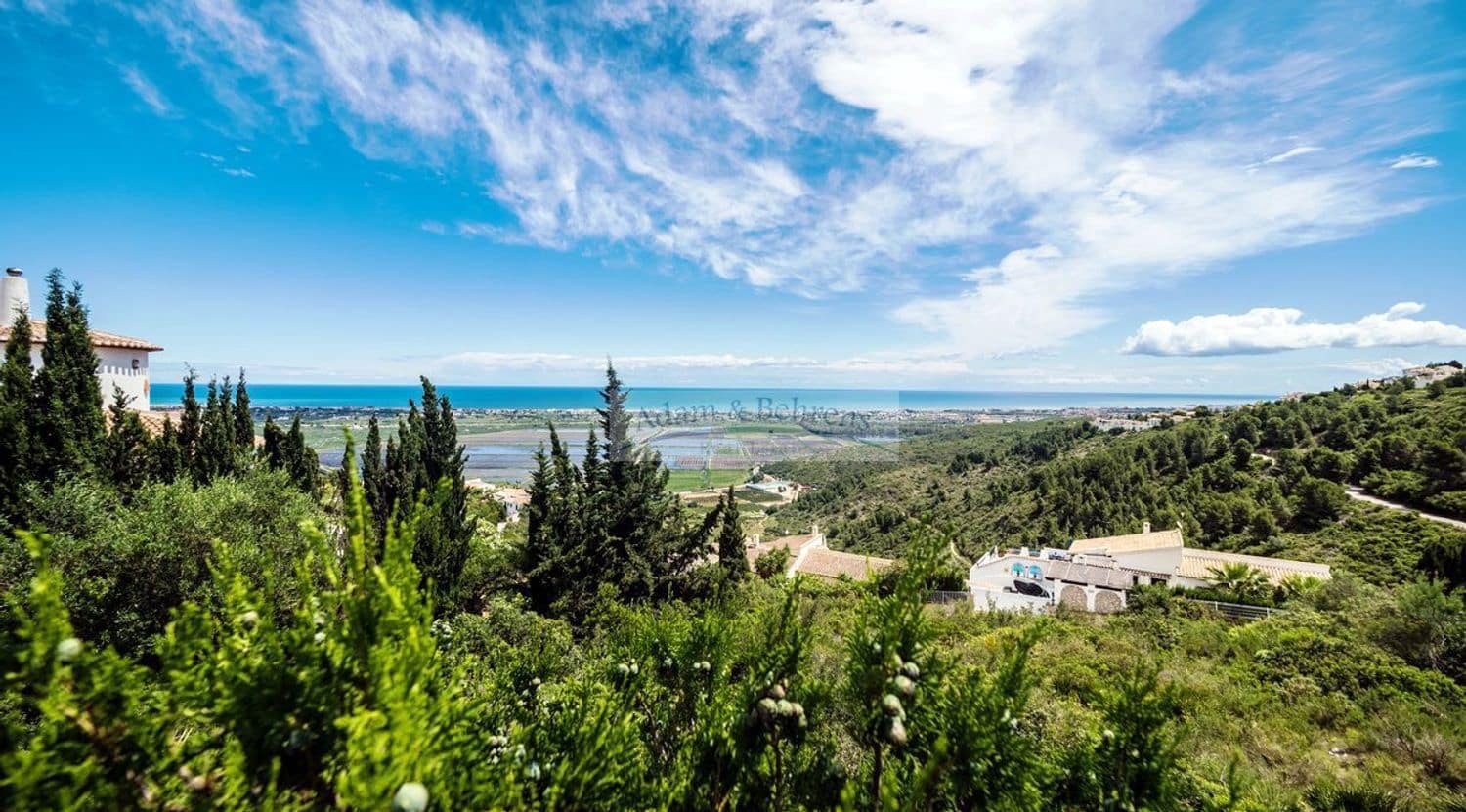 4 quarto Moradia para venda em Denia com piscina garagem - 690 000 € (Ref: 6889410)