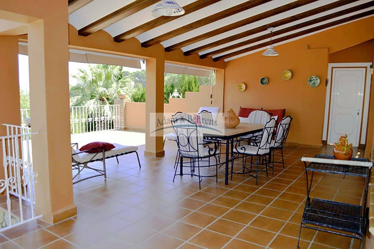4 bedroom Villa for sale in Denia with pool garage - € 750,000 (Ref: 8110370)