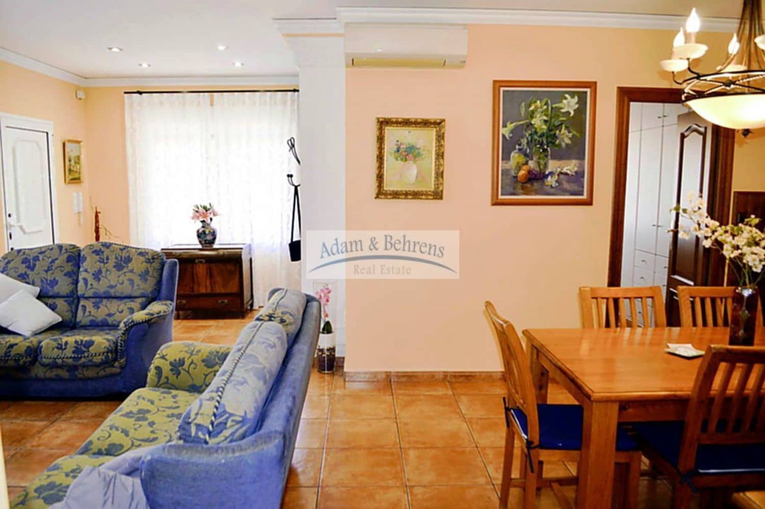 4 bedroom Villa for sale in Denia with pool garage - € 750,000 (Ref: 8110370)