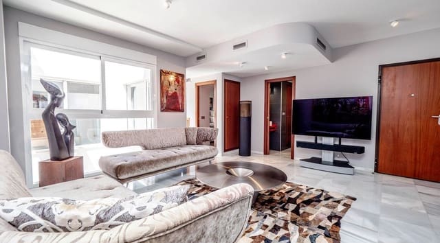 Apartamento de 4 habitaciones en Centro Urbano, Dénia en venta con garaje - 799.000 € (Ref: 8302438)