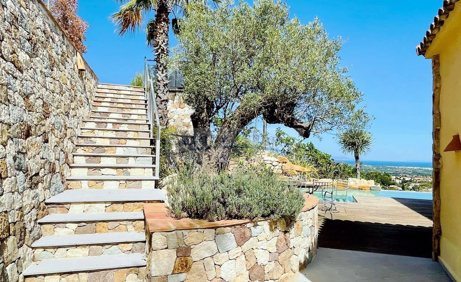 5 soveværelse Villa til salg i Denia med swimmingpool garage - € 1.250.000 (Ref: 8638167)