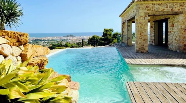 5 Zimmer Villa zu verkaufen in Dénia mit Pool Garage - 1.250.000 € (Ref: 8638167)