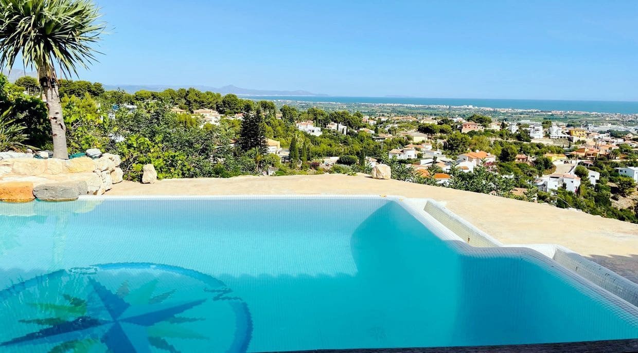 5 soveværelse Villa til salg i Denia med swimmingpool garage - € 1.250.000 (Ref: 8638167)