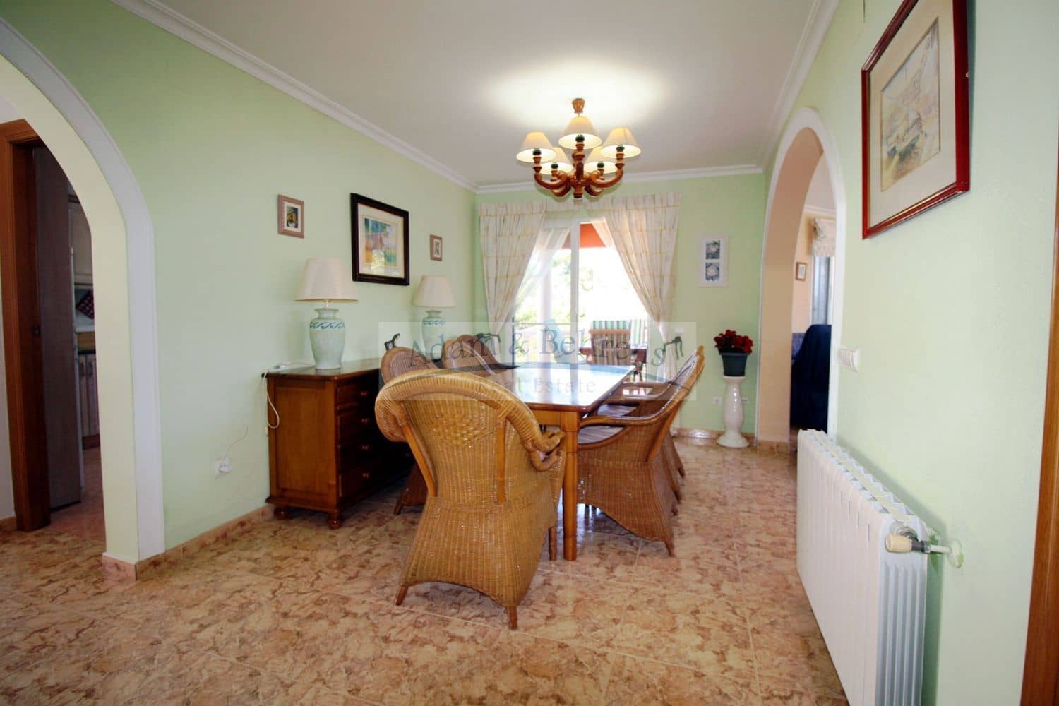 6 quarto Moradia para venda em Denia com garagem - 590 000 € (Ref: 8912522)