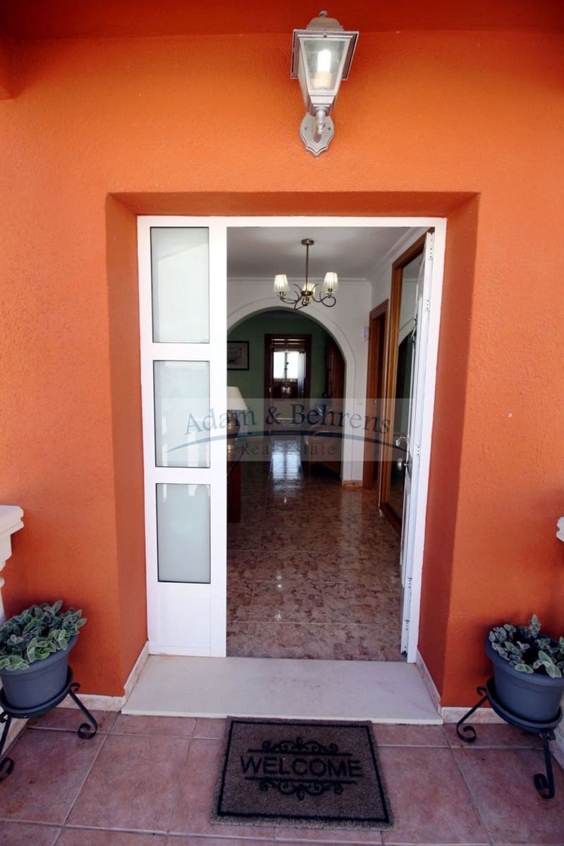 6 quarto Moradia para venda em Denia com garagem - 590 000 € (Ref: 8912522)