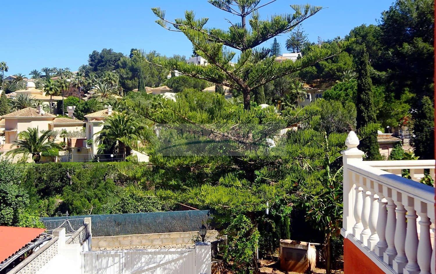 6 quarto Moradia para venda em Denia com garagem - 590 000 € (Ref: 8912522)