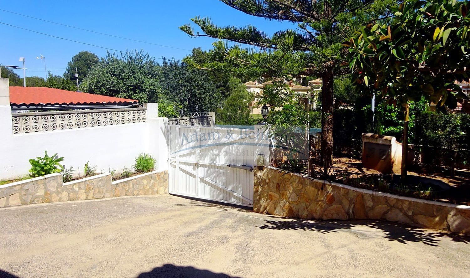 6 quarto Moradia para venda em Denia com garagem - 590 000 € (Ref: 8912522)
